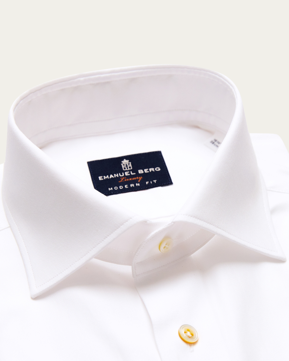 Emanuel Berg | White Yoga Twill Shirt