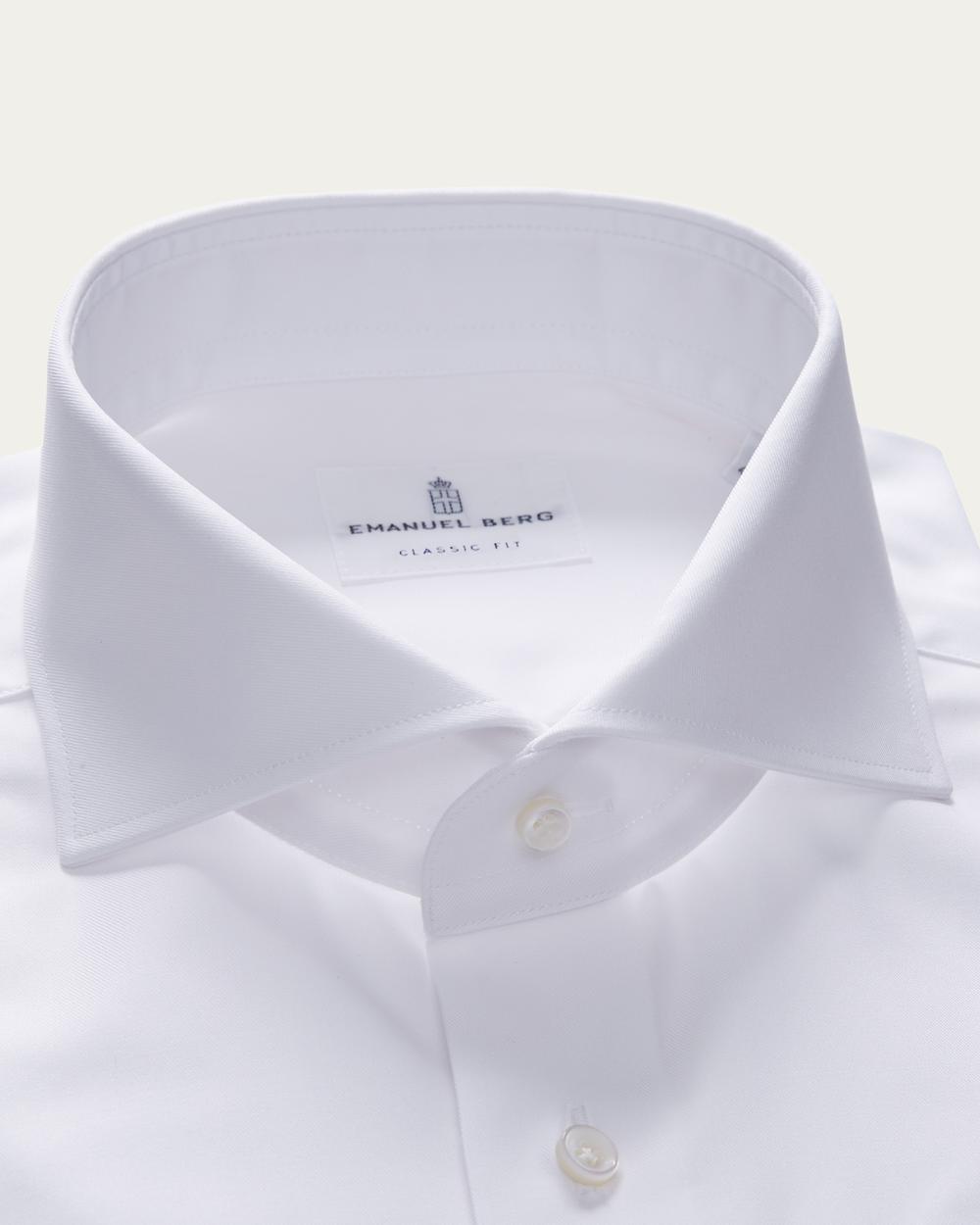 White Wrinkle Resistant Twill Shirt - Cutaway Collar | Emanuel Berg