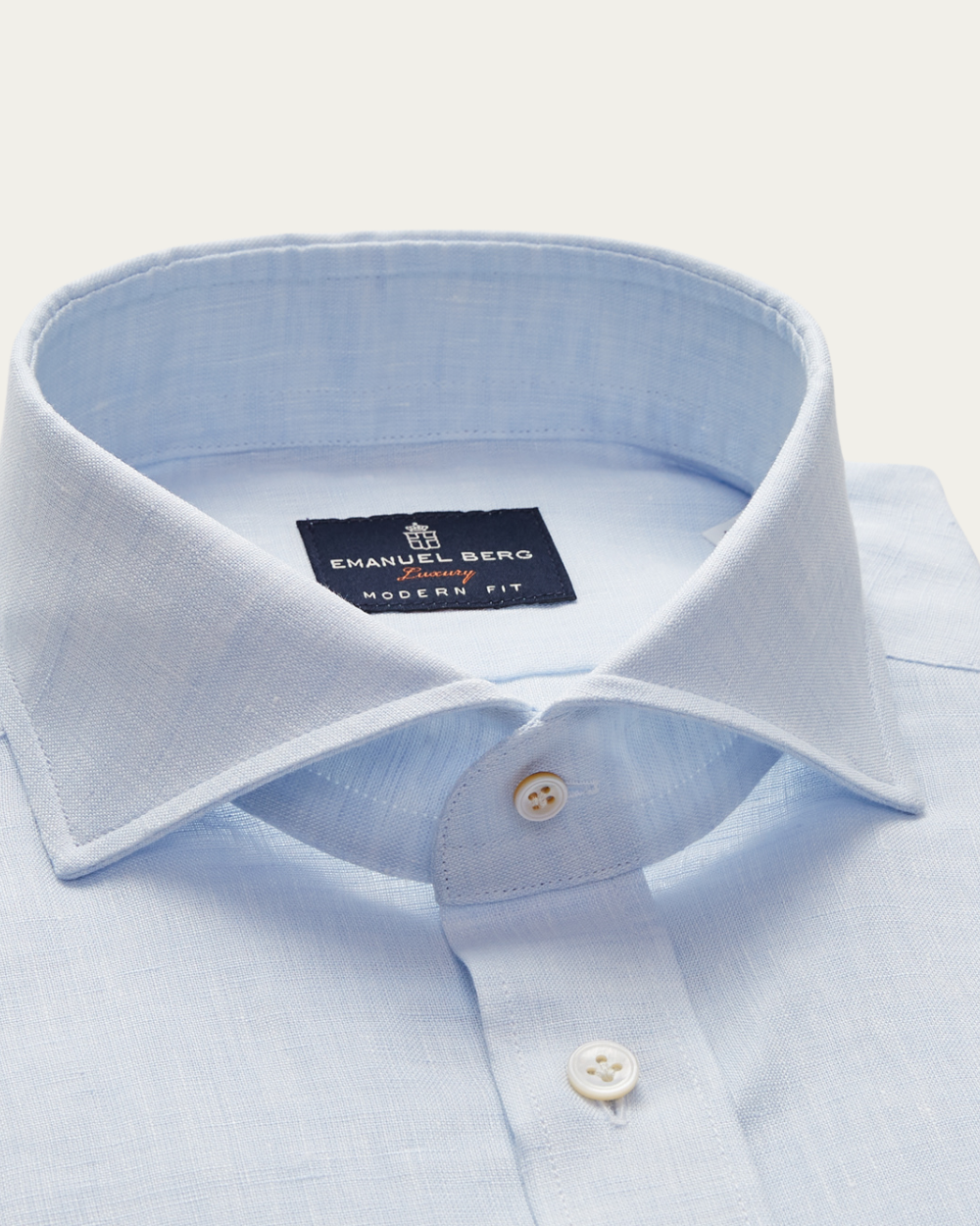 Błękitna koszula lniana | Emanuel Berg