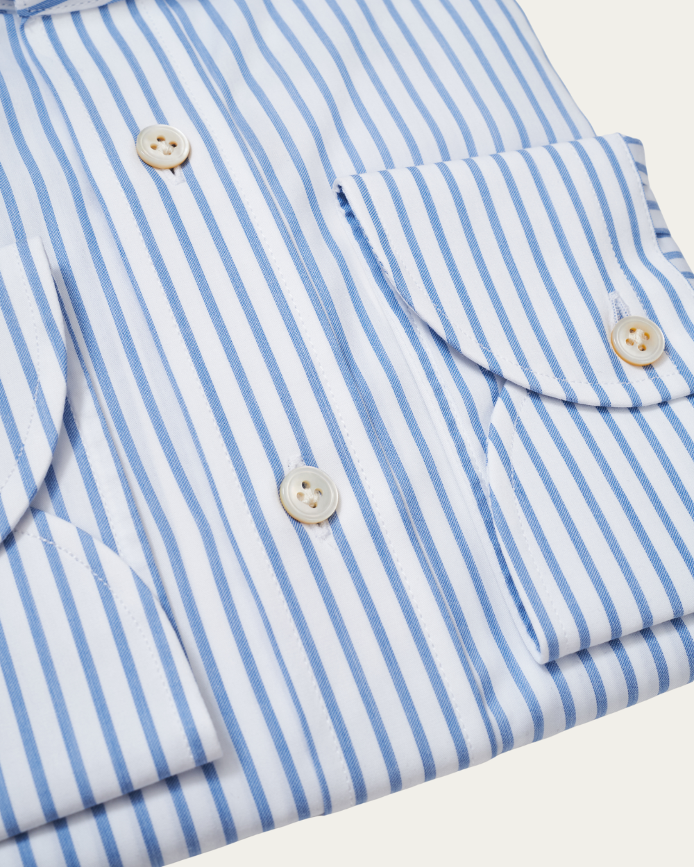Niebieska koszula w paski z cienkiego twillu | BERG’S