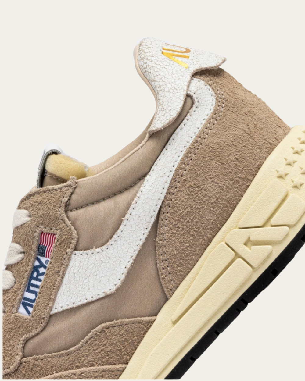 Reelwind Low Sneakers w kolorze pieprzowym i białym z nylonu i zamszu | Autry