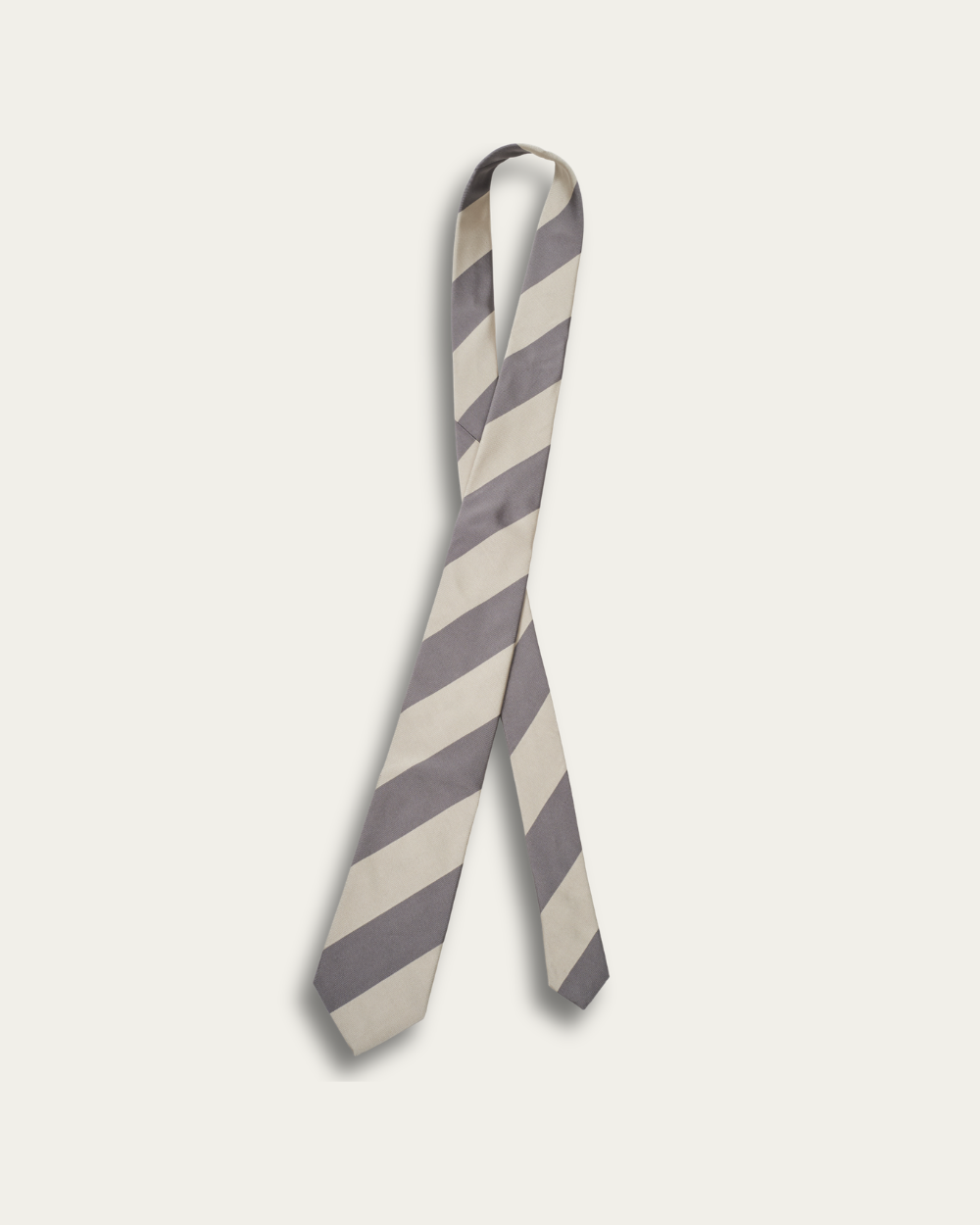Jedwabny krawat w szare paski | Emanuel Berg