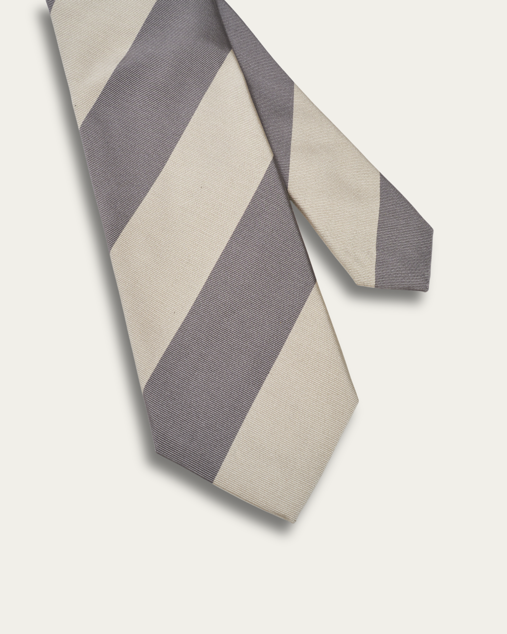 Jedwabny krawat w szare paski | Emanuel Berg