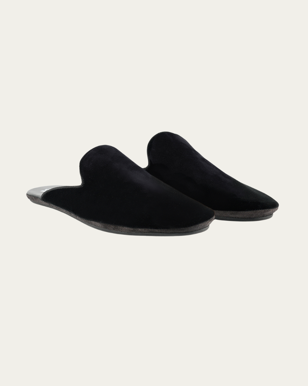 Czarne aksamitne pantofle | Mirial